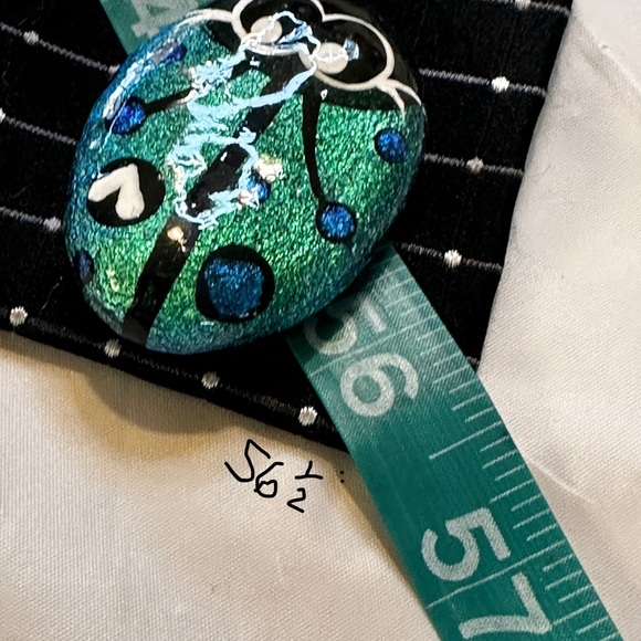 Geoffrey Beene Silk Tie 56 1/4 x 3 3/4” Black with Dots - Picture 10 of 11